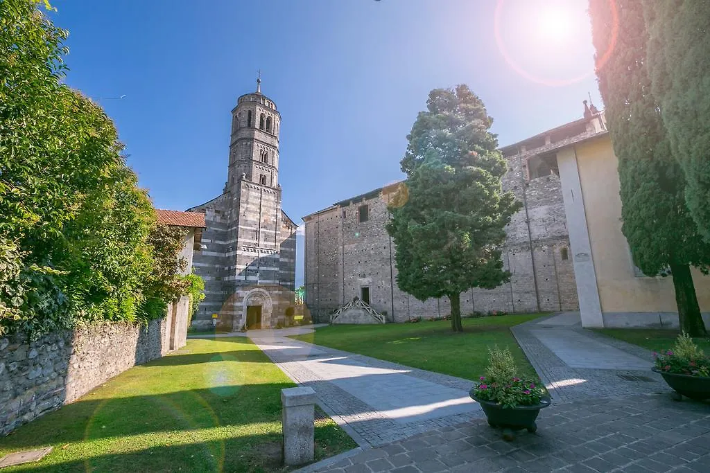 Residence Riva Del Lario Gravedona