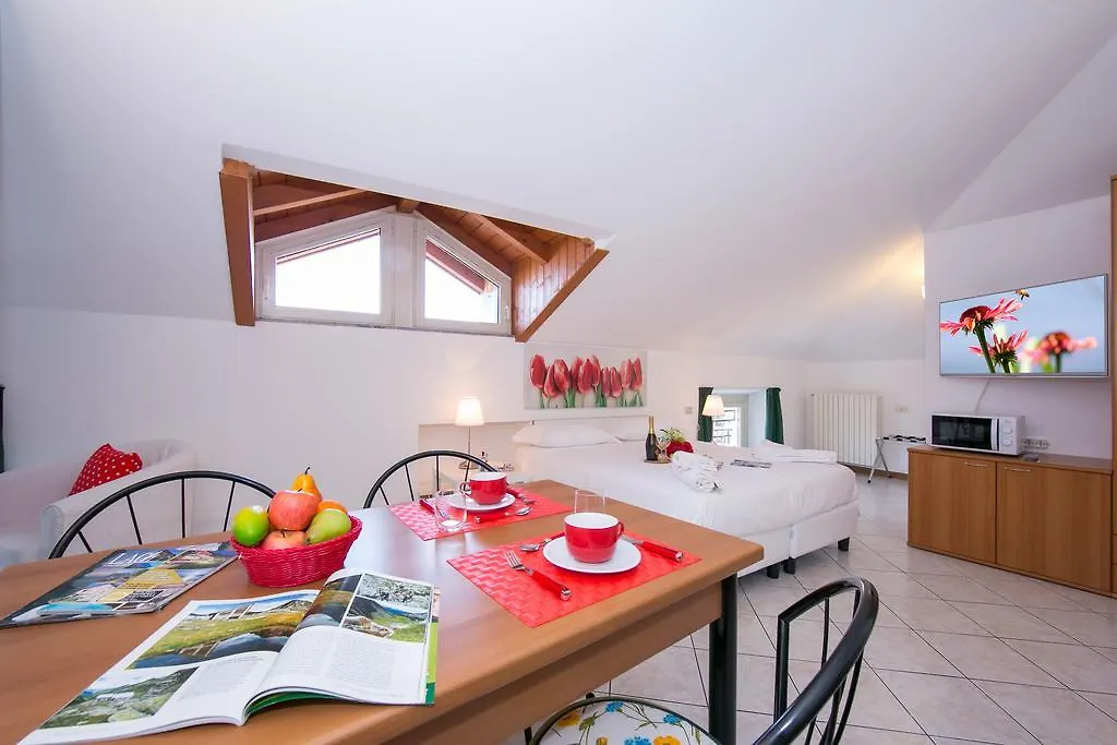 Residence Riva Del Lario Gravedona