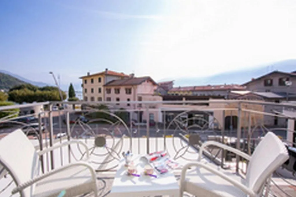 Residence Riva Del Lario Gravedona 0*,  Italy