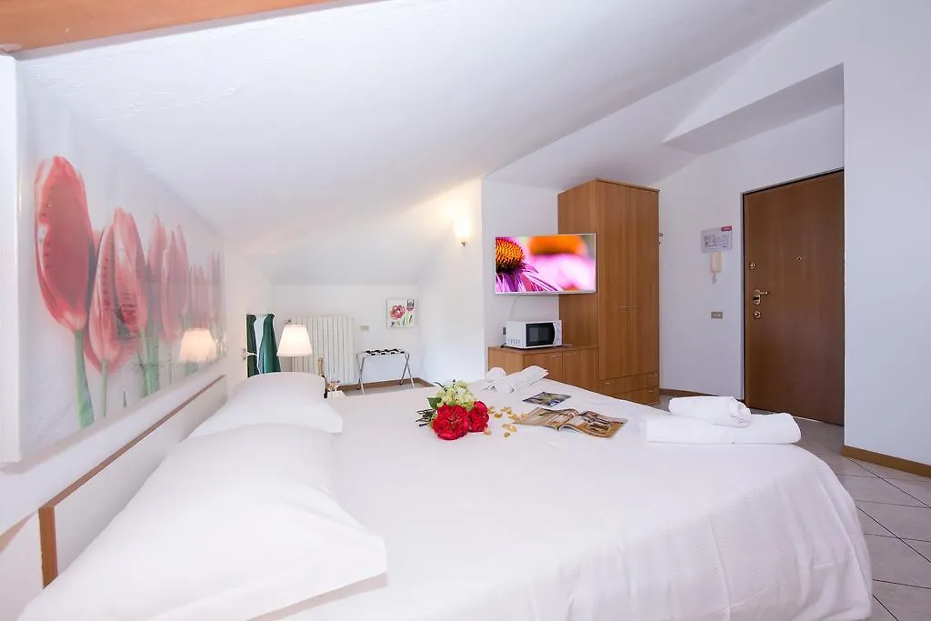 Apartment Residence Riva Del Lario Gravedona Italy